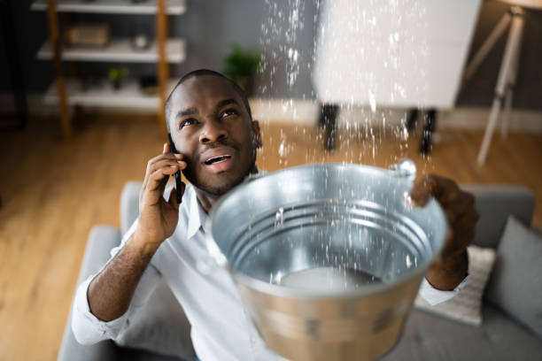 Water damage restoration process in Cienegas Terrace, TX